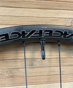 Race Face Next R 31 Carbon Vorderrad VR 29" Boost Schwarz -Federung Verkäufe 2022 IMG 9232 9348b7f0 a0c6 40e3 8f7b bb751a8b3071