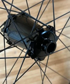 Race Face Next R 31 Carbon Vorderrad VR 29" Boost Schwarz -Federung Verkäufe 2022 IMG 9235 abaaf29e fd0b 4ead b8a0 9483ea5e55b1