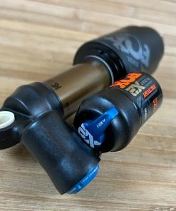 Fox Float X2 Factory Race 2021 2-POS 210 X 52.5mm Dämpfer 17 Fox Float X2 Factory Race 2021 2-POS 210 X 52.5mm Dämpfer -Federung Verkäufe 2022 IMG 9239