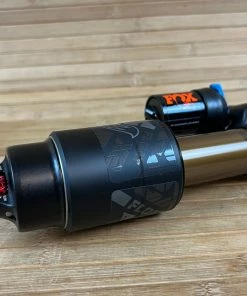 Fox Float X2 Factory Race 2021 2-POS 210 X 52.5mm Dämpfer 19 Fox Float X2 Factory Race 2021 2-POS 210 X 52.5mm Dämpfer -Federung Verkäufe 2022 IMG 9241