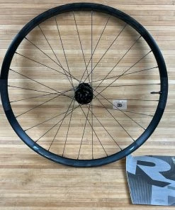 Race Face Aeffect R 30 Vorderrad VR 27,5" Boost Schwarz