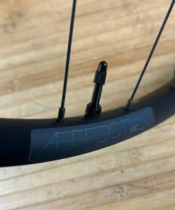 Race Face Aeffect R 30 Vorderrad VR 27,5" Boost Schwarz -Federung Verkäufe 2022 IMG 9676 47e2738b b65c 4cf7 8f9b 82180457622f