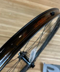 Race Face Aeffect R 30 Vorderrad VR 27,5" Boost Schwarz -Federung Verkäufe 2022 IMG 9677 0dff766c f78c 4c31 ae49 7d5e419b308f